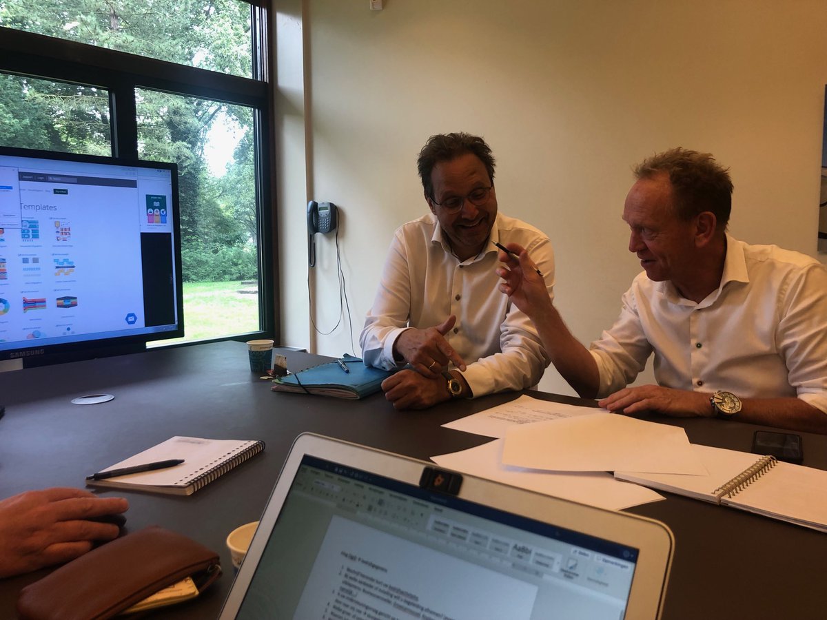 Samen werken aan een nieuwe voucherregeling in Drenthe voor MKB Groei Ondernemers!  @richardveldkamp <a href="/floortjevanaken/">floortjevanaken</a> ⁦<a href="/AlbertjeSok/">Albertje Sok</a>⁩