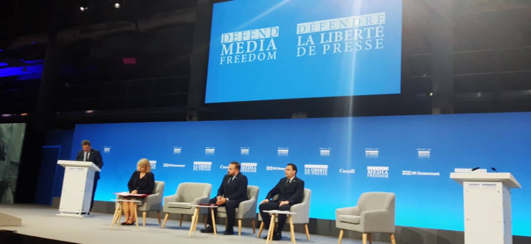iwacuinfo's tweet photo. #Londres Le secrétaire permanent de la #Slovanie condamne ceux qui persécutent les journalistes et retiennent l'information https://t.co/aZPI9CK1yq