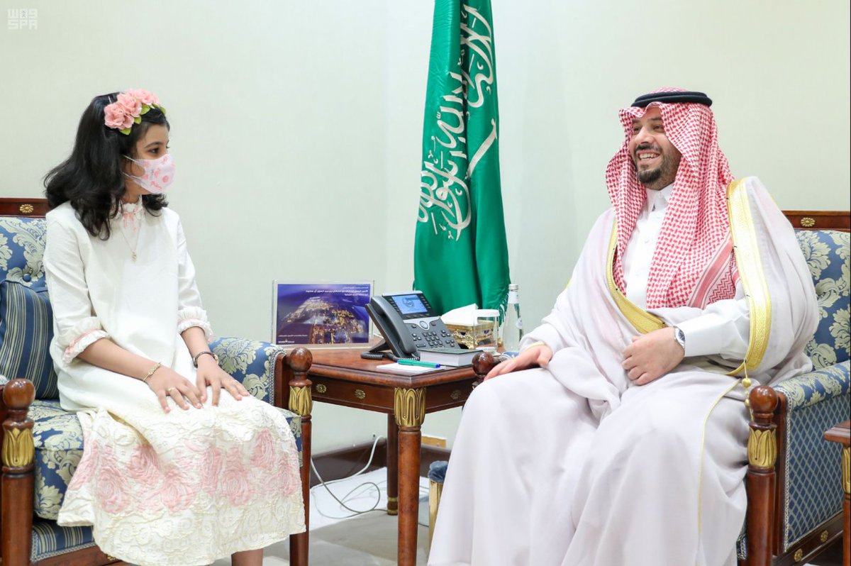 spagov's tweet photo. سمو الأمير فيصل بن خالد بن سلطان يستقبل الطفلة المتعافية من مرض السرطان روند الرويلي؛ ويُثني على قوة إرادتها وما تتمتع به - بفضل الله - من عزيمة وإصرار جعلها تواجه المرض بكل شجاعة.
https://t.co/cokHuaG3Xk
#واس https://t.co/ZKmsCxWhq5