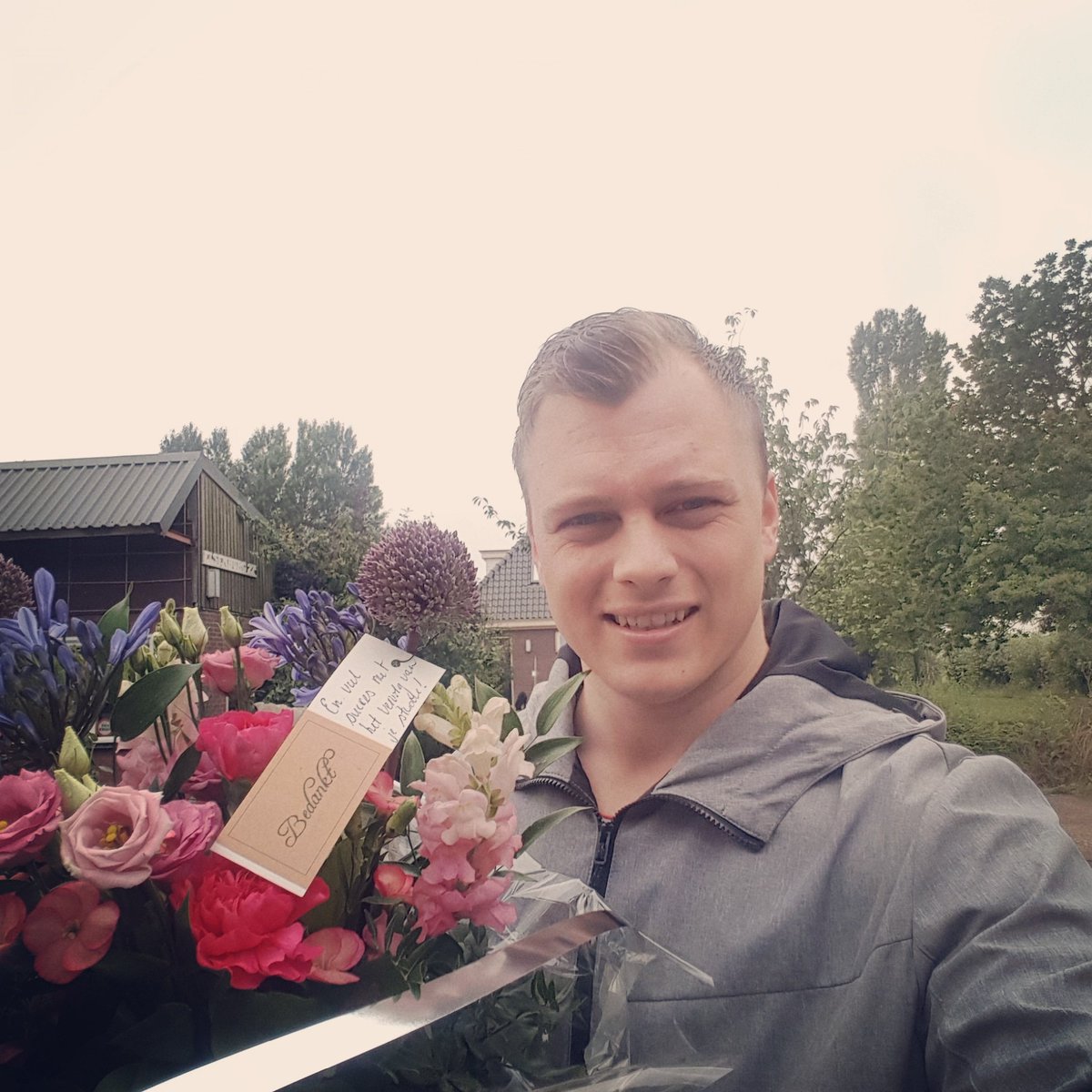 Laatste dag op mn stage zorgboerderij de Elsenburg. Heel veel geleerd en een grote ervaring rijker. Ik heb hier echt een top tijd gehad. Maar aan alles komt een eind. Volgend schooljaar weer een nieuw avontuur.
