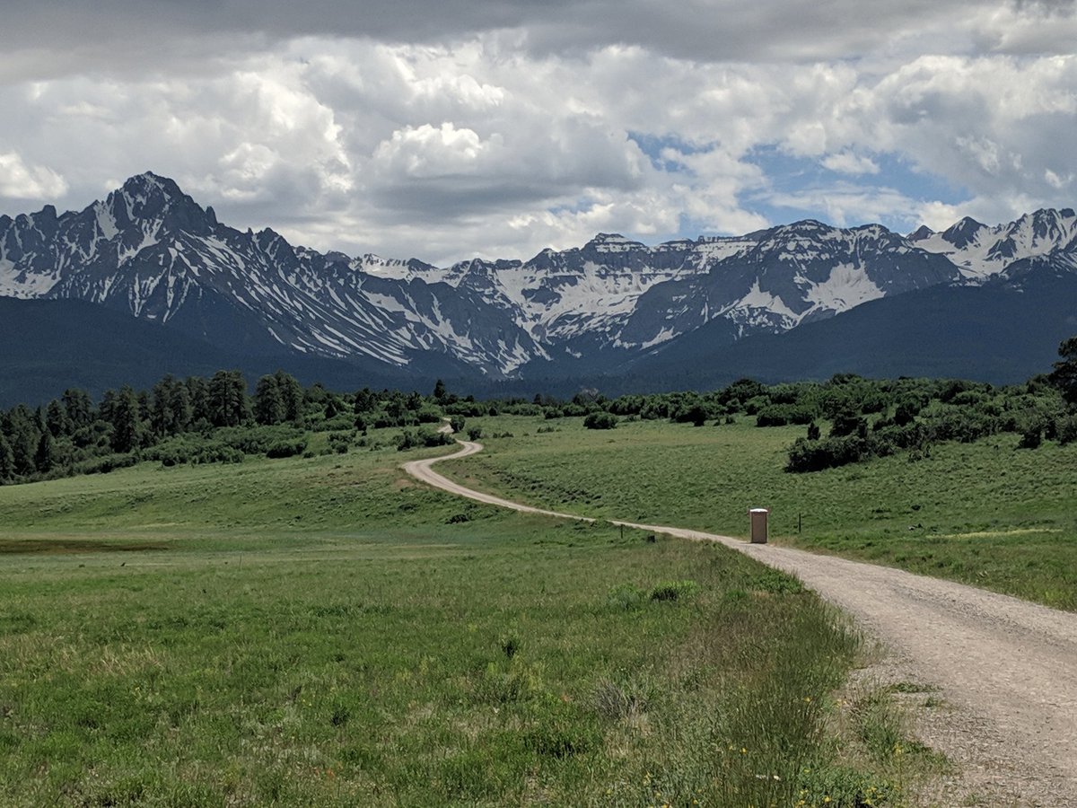 420cure's tweet photo. Peaceful path to my hide away. https://t.co/vhsujSbo29