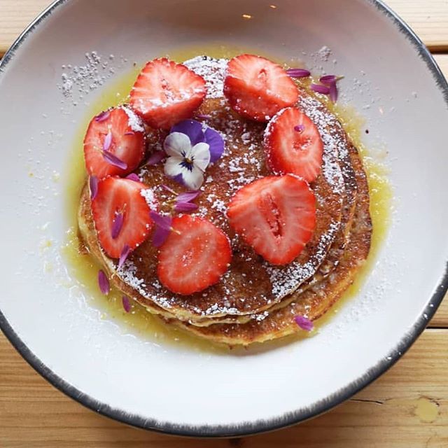 breakfastme_ie's tweet photo. Fluffy #pancakes from One Society Cafe!! Order your delivery now on https://t.co/lx5vDjDeE4

#maplesyrup #fruit #nuttela #yum #pancake #foodelivery #BreakfastMe #breakfastdublin #dublin1 #food #instafood #weekendplans #relax #breakfastinbed #vanilla @… https://t.co/5Q14iiTo9J https://t.co/JMmlPkjPFh