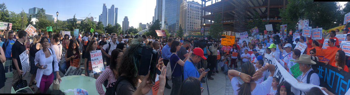 HAPPENING NOW: Hundreds of immigrants are demanding @Amazon to stop fueling detention and separation of our families. It’s time to cut times with companies that sell out our communities to the ICE. #NoTech4ICE #BackersofHate
