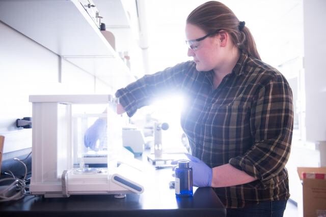BTN LiveBIG (@btnlivebig) on Twitter photo As Rural Scholars, a select group of <a href="/uiowa/">University of Iowa</a> first-year students are learning the ins and outs of research 🔬 🧪 🧬 👩🏽🔬
now.uiowa.edu/2019/07/first-… As Rural Scholars, a select group of <a href="/uiowa/">University of Iowa</a> first-year students are learning the ins and outs of research 🔬 🧪 🧬 👩🏽🔬
now.uiowa.edu/2019/07/first-…