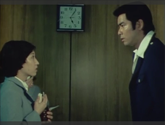 #太陽にほえろ 第208話「ひとり立ち」(1976) 今回のもうひとつの目玉は「沼波輝枝」!😘 たぶんこの受付嬢だと思う。 「仮面ライダー ...
