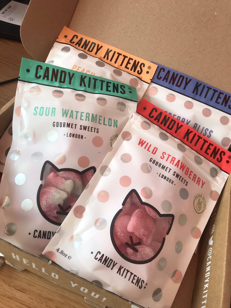 WeAreFPF's tweet image. We love all of our clients... Especially those who send us treats like this (😉😉)

Thank you Rhodes Wealth Management!

#clienttreats #weloveourclients #videomarketing