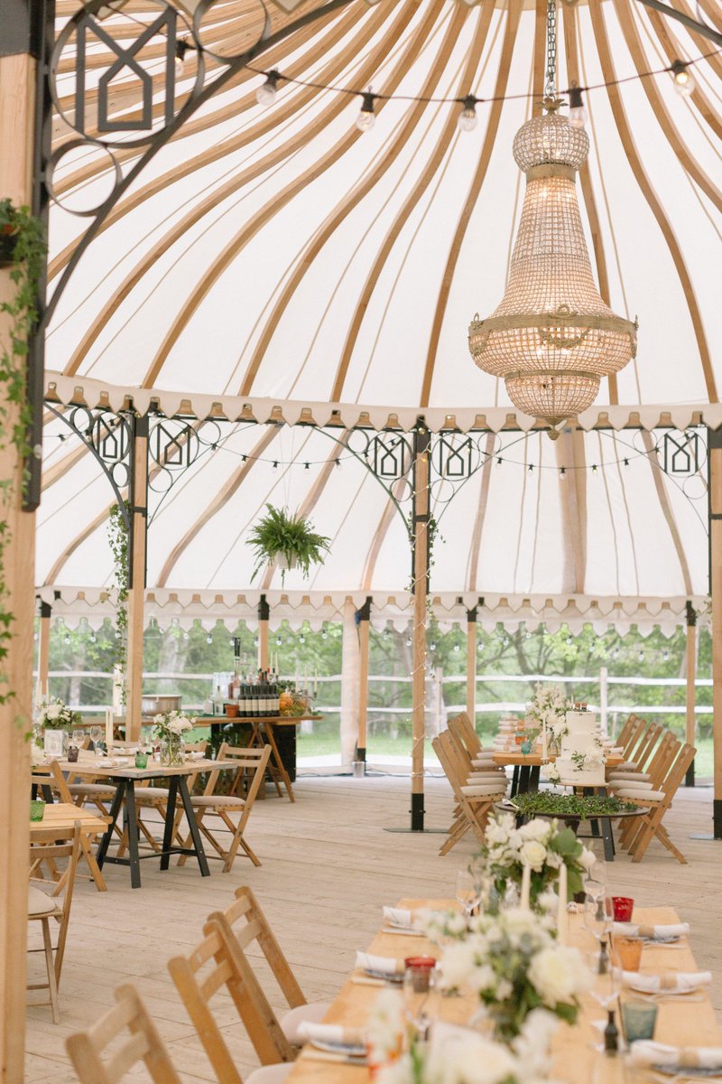 A recent bohemian wedding we worked on 

#wedding #event #decor #interiordesign #party