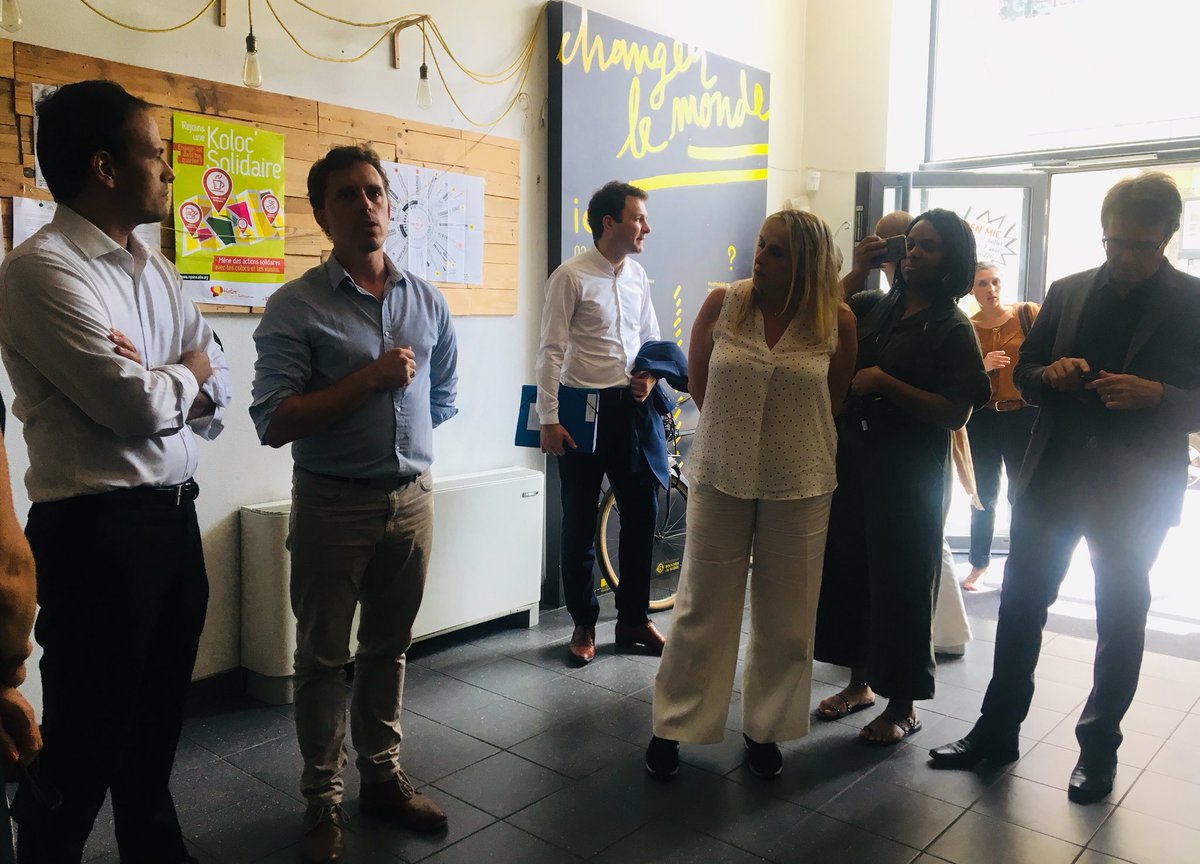 Urban_Prod's tweet photo. Visite ministérielle en cours au #tierslieu #MarsMedialab 💥 pour un échange entre @cedric_o et @Urban_Prod autour de nos projets #socialab (@IRTSPACACorse), #tempslibres (@Prefet13) et de la @Podcast_Factory (#lacliquenumerique) #mednum https://t.co/GaTQHXJq46
