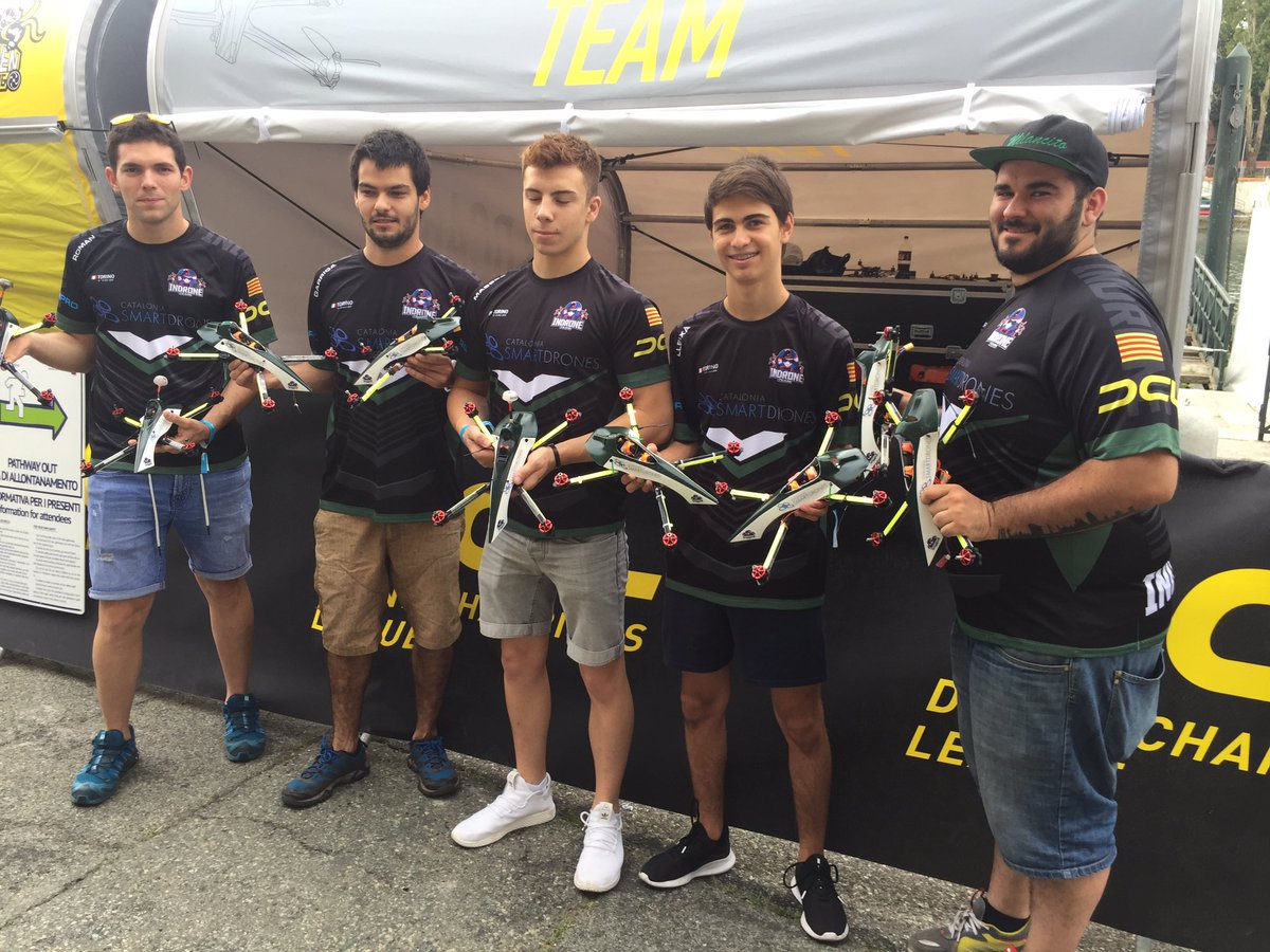 IndroneparkBCN's tweet photo. Participant a la cursa de drons més important del món gràcies a / Participando en la carrera de drones más importante del mundo gracias a @CataloniaDrones @DroneChampionsL #dcl #torino https://t.co/99pSkT2PKe