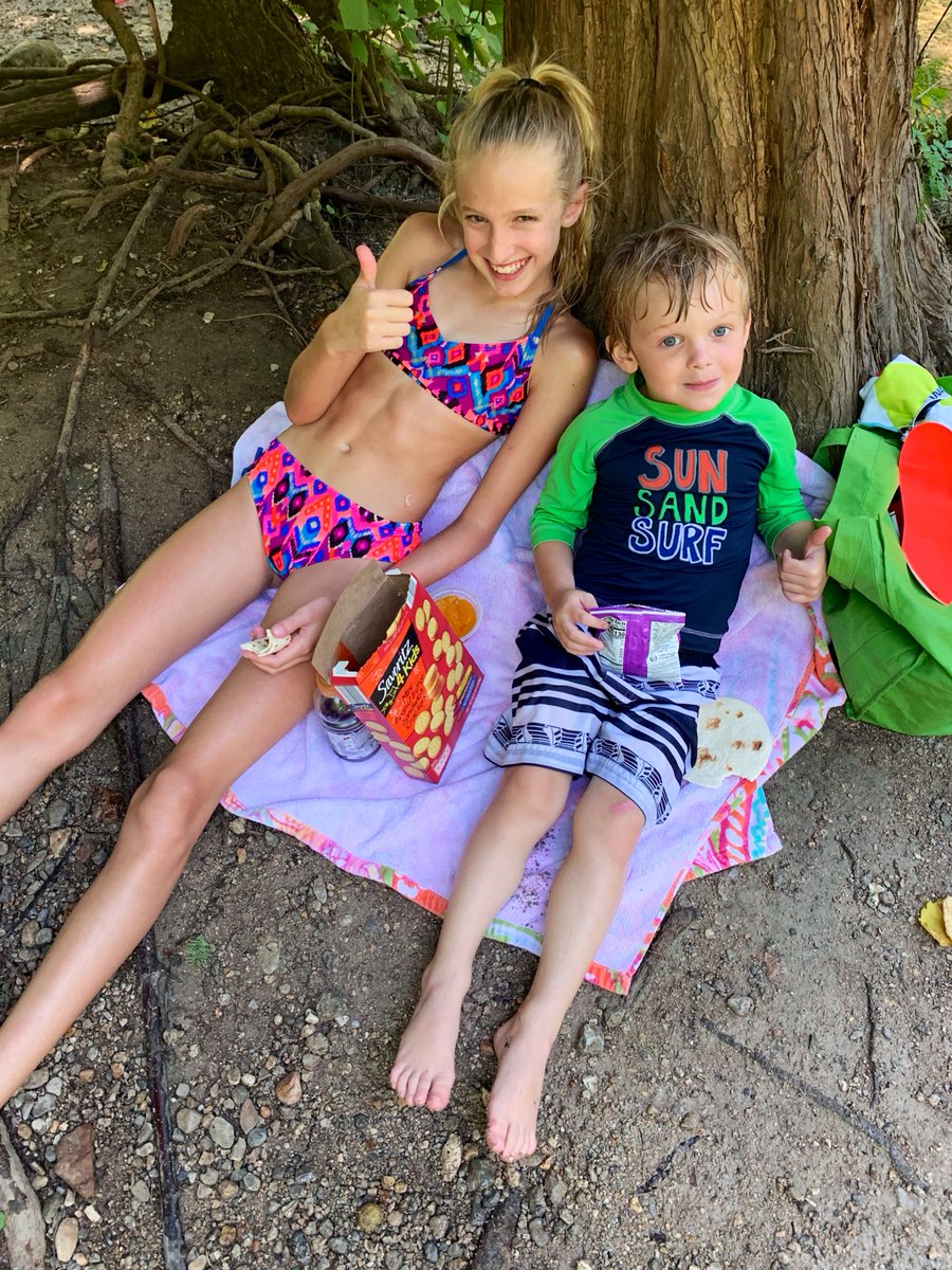 mamaMal3's tweet photo. Sunshine, lots of water and being with friends who are more like family = Madiyn living her best life. #Framily #austin2019 #goodtimesgreatfriends https://t.co/gfT8CliDrC