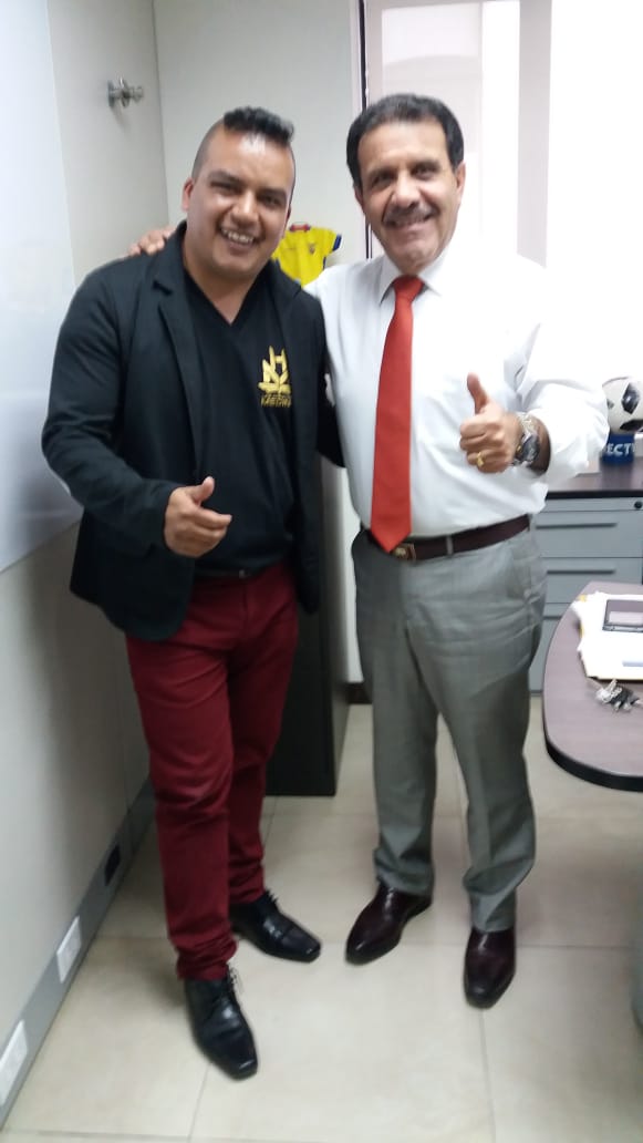Saludando : A Rober Omar Machado