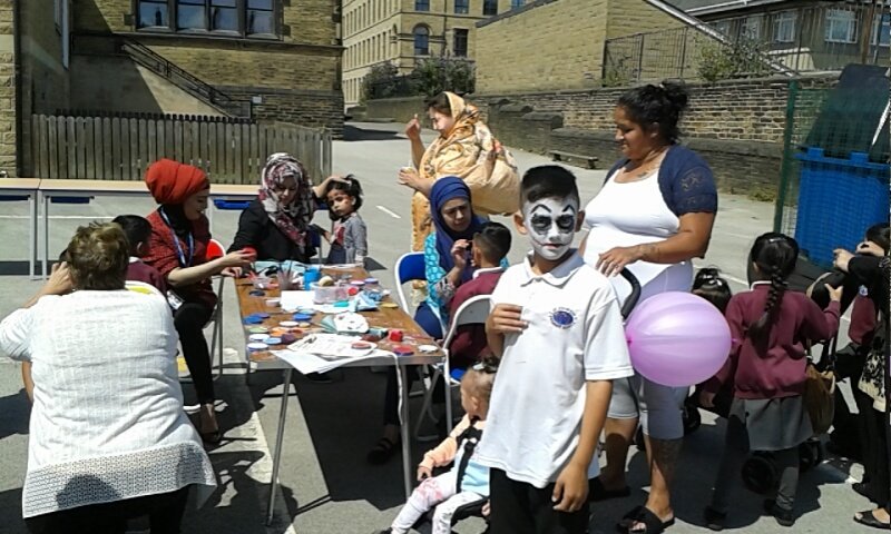 LilycroftSch's tweet photo. It's summer fair day! https://t.co/YS3DcY3LNC