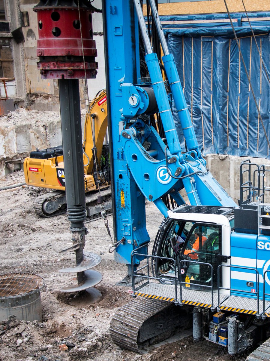 SoilmecSpa's tweet photo. The SR-125 HIT in the "WCS" version is the ideal solution for the segmental casing pile. #rig #drillingrig #hydraulicdrillingrig #pile #soilmec #trevigroup #SR125 #foundationpile #shaft #WCS #pull #cuttingrock #drillingrock #casing #segmentalcasing #crowdsystem https://t.co/bFz5eP9Rgh