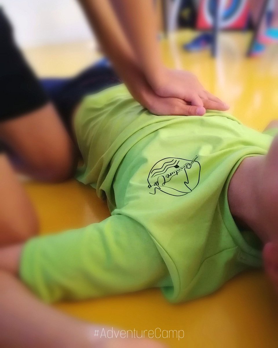 NowallsAct's tweet photo. ☀️Con nuestro #MétodoNW seguimos aprendiendo durante el verano cosas importantísimas y de la mejor forma posible, jugando y experimentando🔭
💚 Nuestrxs aventurerxs ayer descubrían cómo salvar vidas con la puesta en práctica de los primeros auxilios ➕
#NWteam 🚀 https://t.co/6EBNlfCGp3