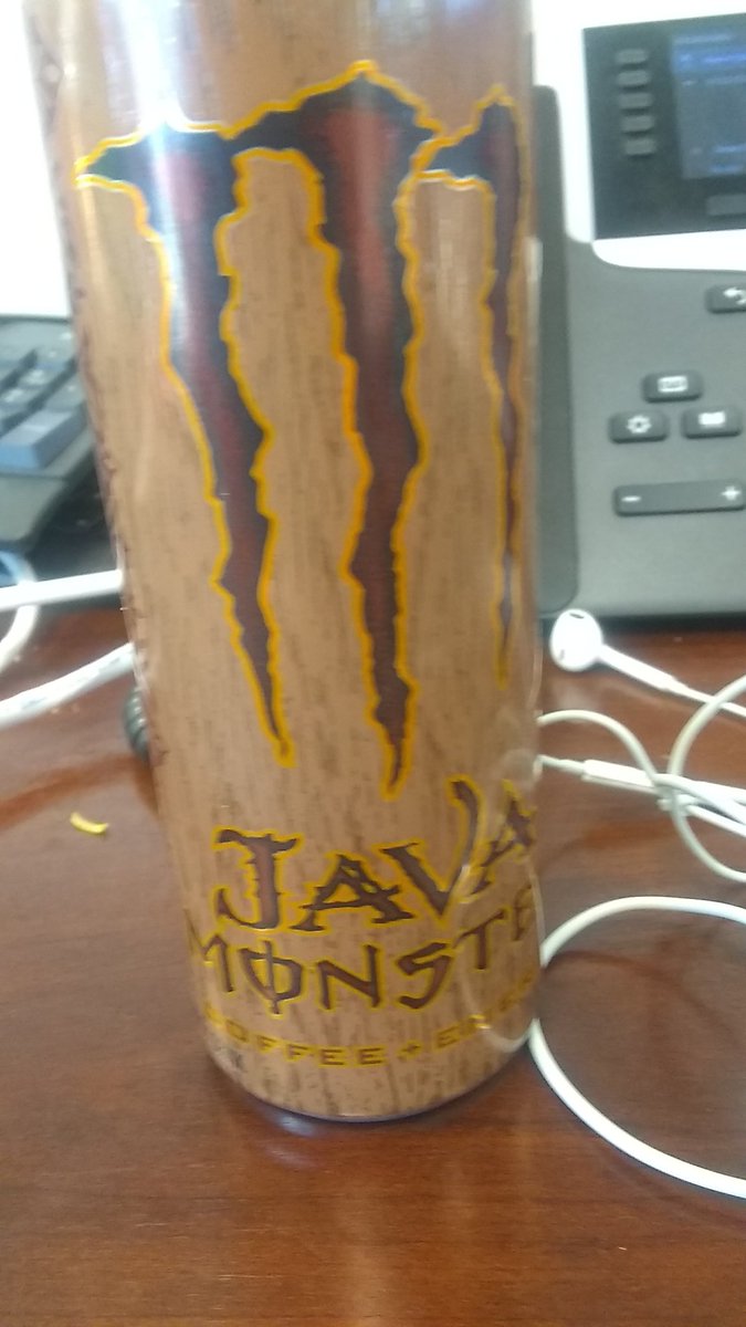 CosmoKilgannon's tweet photo. Just need to punch some drywall now #kyle #monster #Twitch #life #imtotired https://t.co/27Ao5J8kdU