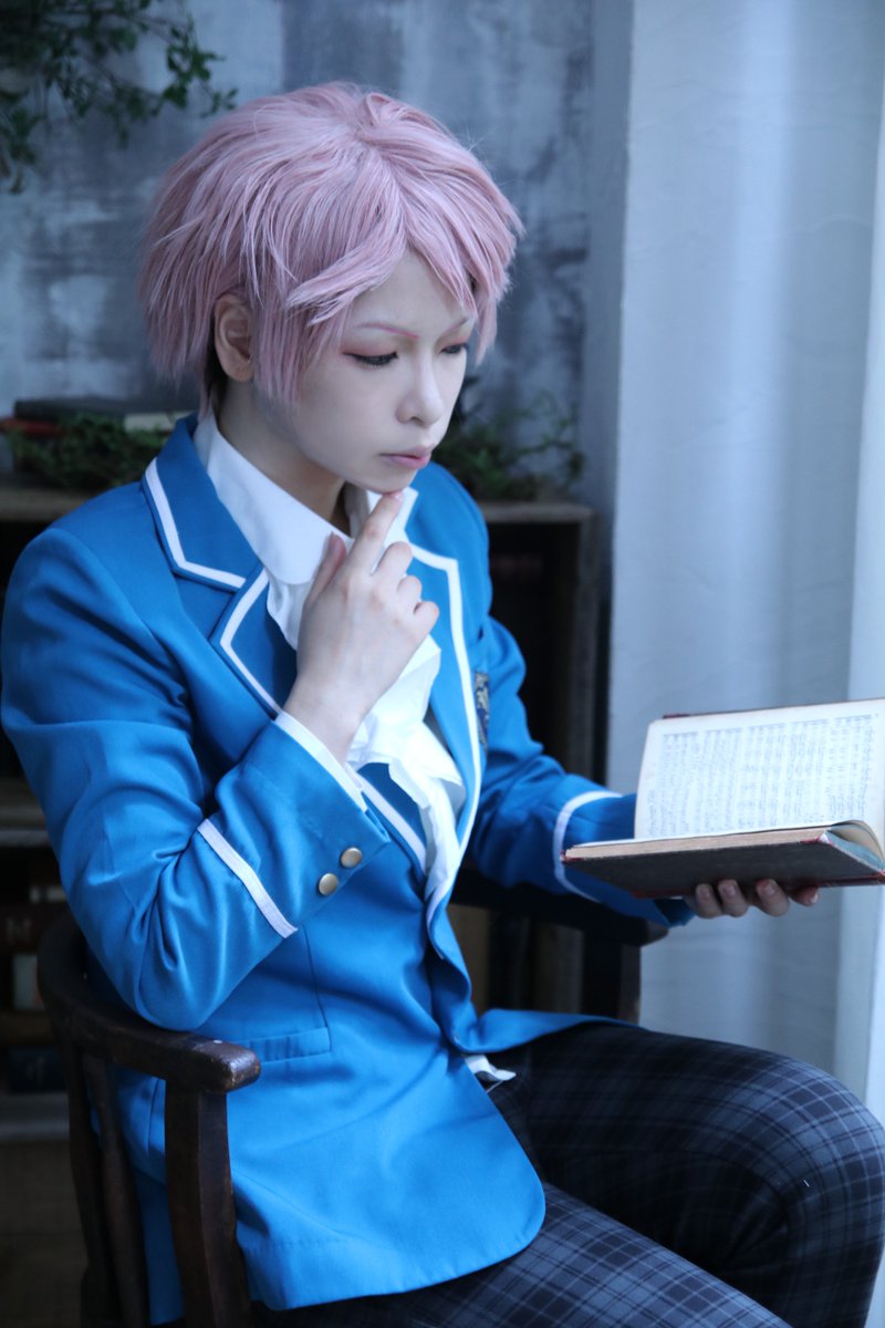 make2blanshe's tweet photo. #五奇人糸電話でグループ通話0706

――昔、僕がつくった『ある衣装』の事を忘れて欲しい。

photo by ERIKAさん https://t.co/Z7xTowOf74
