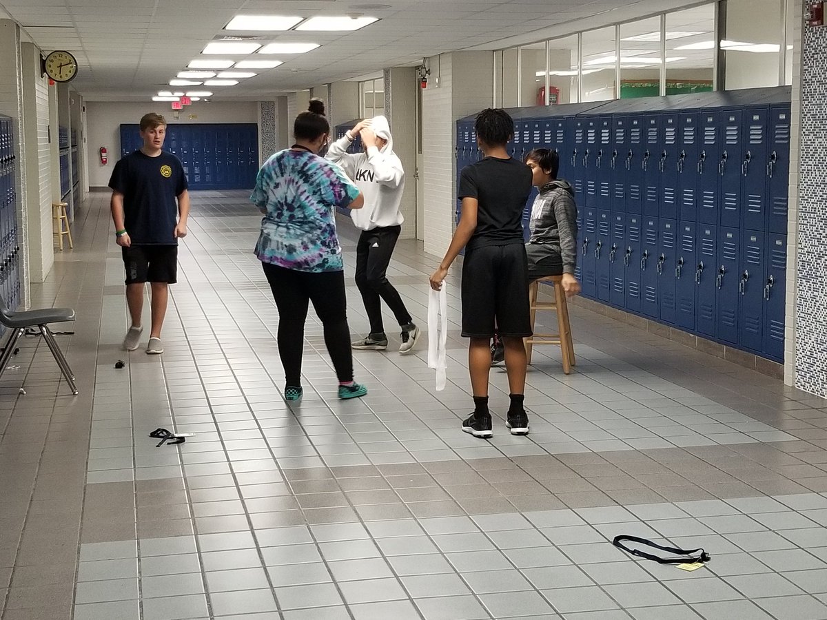 MrsDavisAggie's tweet photo. Students made #Flipgrid videos recording their pitch to convince "investors" to invest in their medicinal delivery system and company #CFISDStemCamp2019 #Entrepreneurship #inventor #BeTheChange https://t.co/ddXzlG3lsK