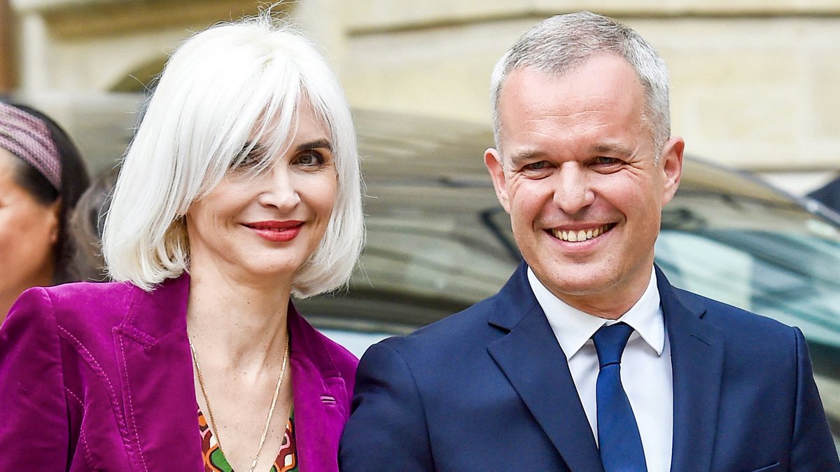 EnModeMacaron's tweet image. ⚠️COPINAGE AVEC MACRON⚠️

En plus d’Apathie, de Raffy et du directeur de France Info Kara...

✅le directeur de Capital François Genthiel

✅le reporter Guillaume Dasquié

✅la journaliste Besma Lahouri

...étaient présents aux dîners de François de Rugy!

BEAUCOUP DE MÉDIAS!