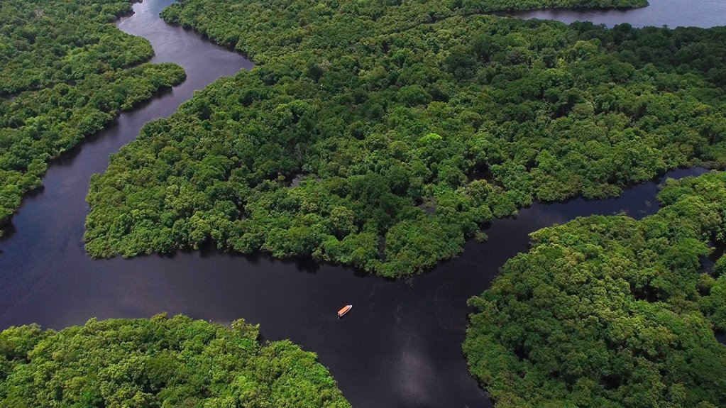 UniPadova's tweet photo. 15/7 Seminario internazionale sulla "giustizia climatica" in #Amazzonia: protagonismo degli attori territoriali e ricerca geografica partecipativa.
#OneBookPadova #OneBookOneCity #Unipd
https://t.co/ozi2vZxJbG https://t.co/VoEyLOynjK