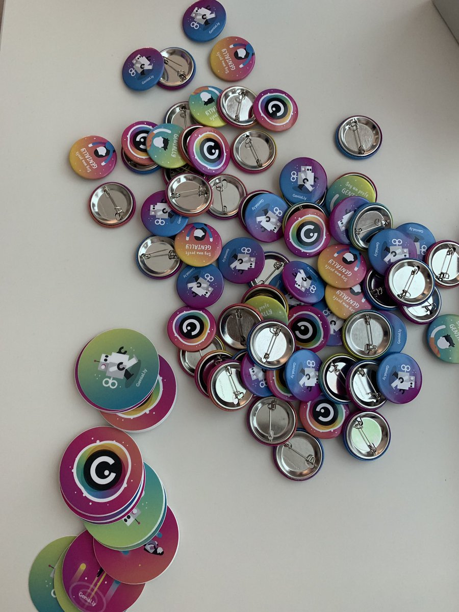 Qué día más #genial dando el taller de <a href="/genially_es/">Genially (Español)</a> de #JuegoIbi junto a un grupo de docentes espectaculares <a href="/aaronasenciofer/">Aaron Asencio (💙,🧡)</a> <a href="/maths4everthink/">Maths4Everything</a> <a href="/juantoman/">Juan Torres Mancheño</a> <a href="/styago1/">Santiago Ordejón Zuckermaier</a> <a href="/innoducation/">Innoducation</a> <a href="/crepresa/">Carlos Represa</a> <a href="/carmeniglesiasb/">Carmen Iglesias 🙋</a> <a href="/tonibernabeu123/">ANTONIO BERNABEU</a> @ineverycrea <a href="/serendipium/">José David</a> <a href="/dchicapardo/">Domingo Chica Pardo</a> <a href="/eneko_fc/">Iñaki FC</a> @AMeendeez