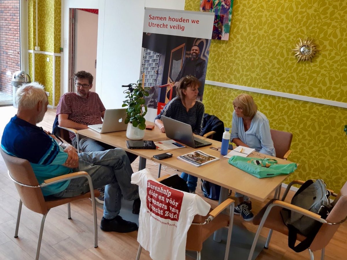 Iedere donderdag van 14 tot 15u spreekuur van Burennetwerk Utrecht Zuid in buurtcentrum Hart van #Hoograven Check de website en maak ook een profiel aan! #burenhulp #match