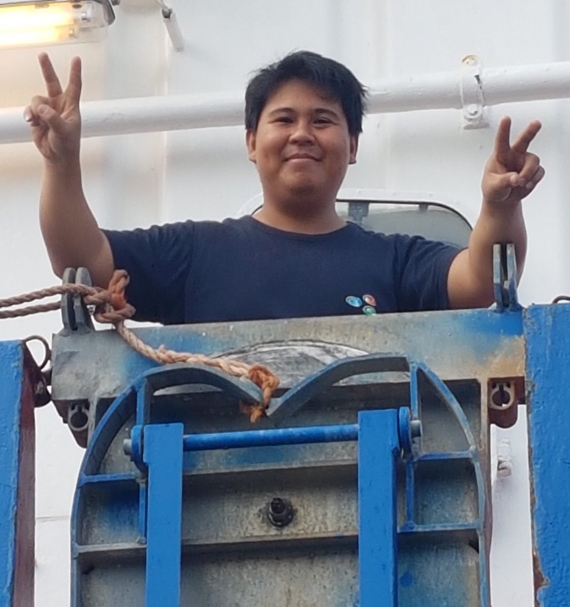 SailorsSociety's tweet photo. “We felt we were at home.”

Roy and the crew from the Aspen met up with friends from another ship, the Stefan K, in Montrose Seafarers’ Centre recently. 

“Thank you,” he said.

“We relaxed, talked, laughed.

“We felt we were at home.”

Music to our ears! #SeafarersWeek https://t.co/TNdYg7i4Ky