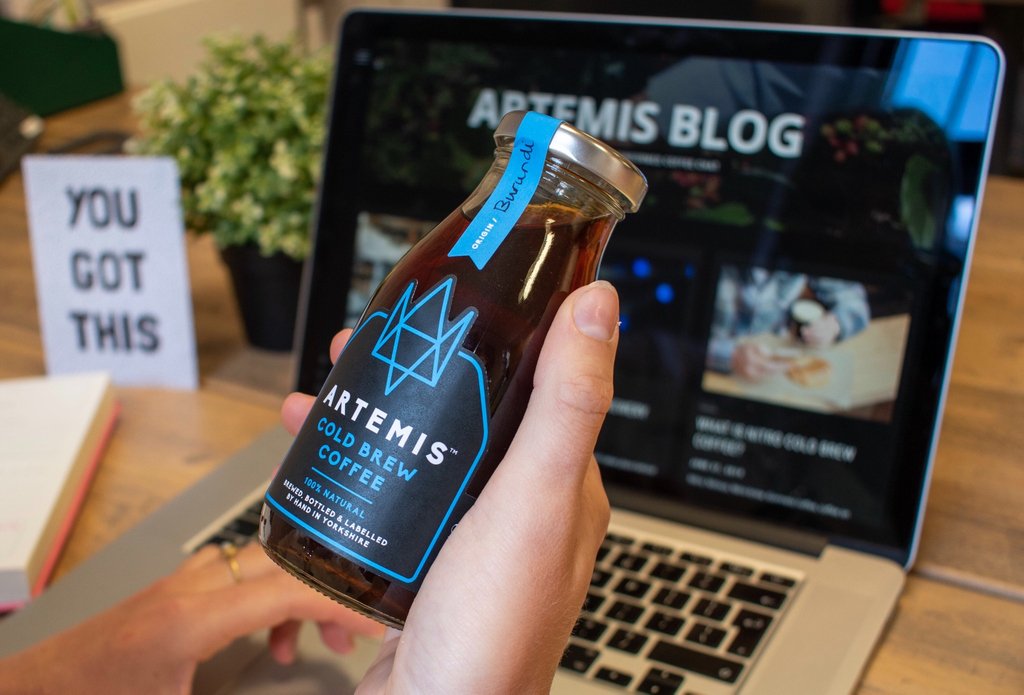Busy day at the office? It's easy to stay focussed with our espresso-strength cold brew concentrate. We can't guarantee that you'll be focussed on the right stuff, though... 🤷‍♂️