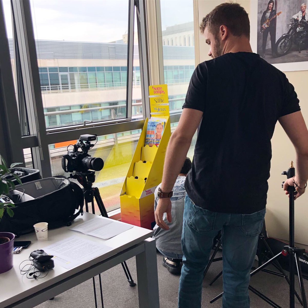 Sdra_B's tweet photo. 🎬  Ce matin, tournage pour le magazine @TempoSante, une super vidéo en préparation 👏🏼 #magazine #presse #temposante https://t.co/rKqF1mru43
