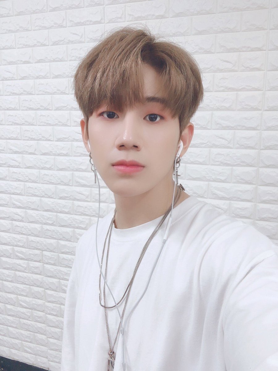 changsunpics's tweet photo. 190711 — Changsun Twitter update
@24k_changsunny #투포케이 #창선 https://t.co/e2V3qnKHoE
