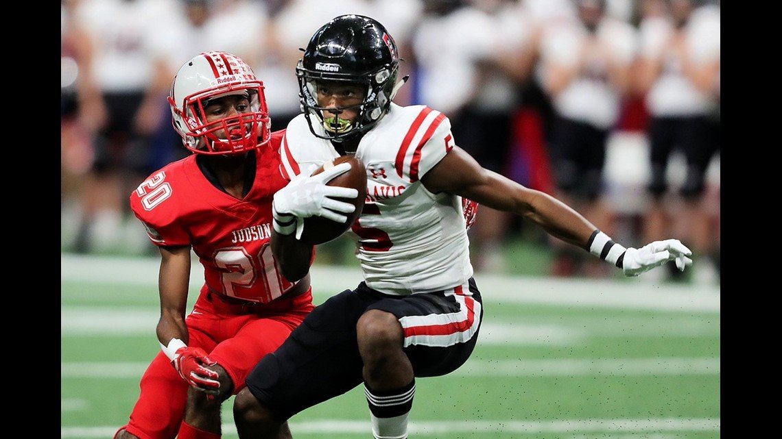 InsideLTFB's tweet photo. IT'S HERE! We're proud to present our 1st episode. In this edition, @MarcHoenig & @BuckyGodbolt recap the 2018 season. The guys also chat with HC @CoachHankCarter about the offseason. #LTFB #GoCavs #TXHSFB #varsitypreps https://t.co/lW1JkzKzNh https://t.co/qdhusDOZTk
