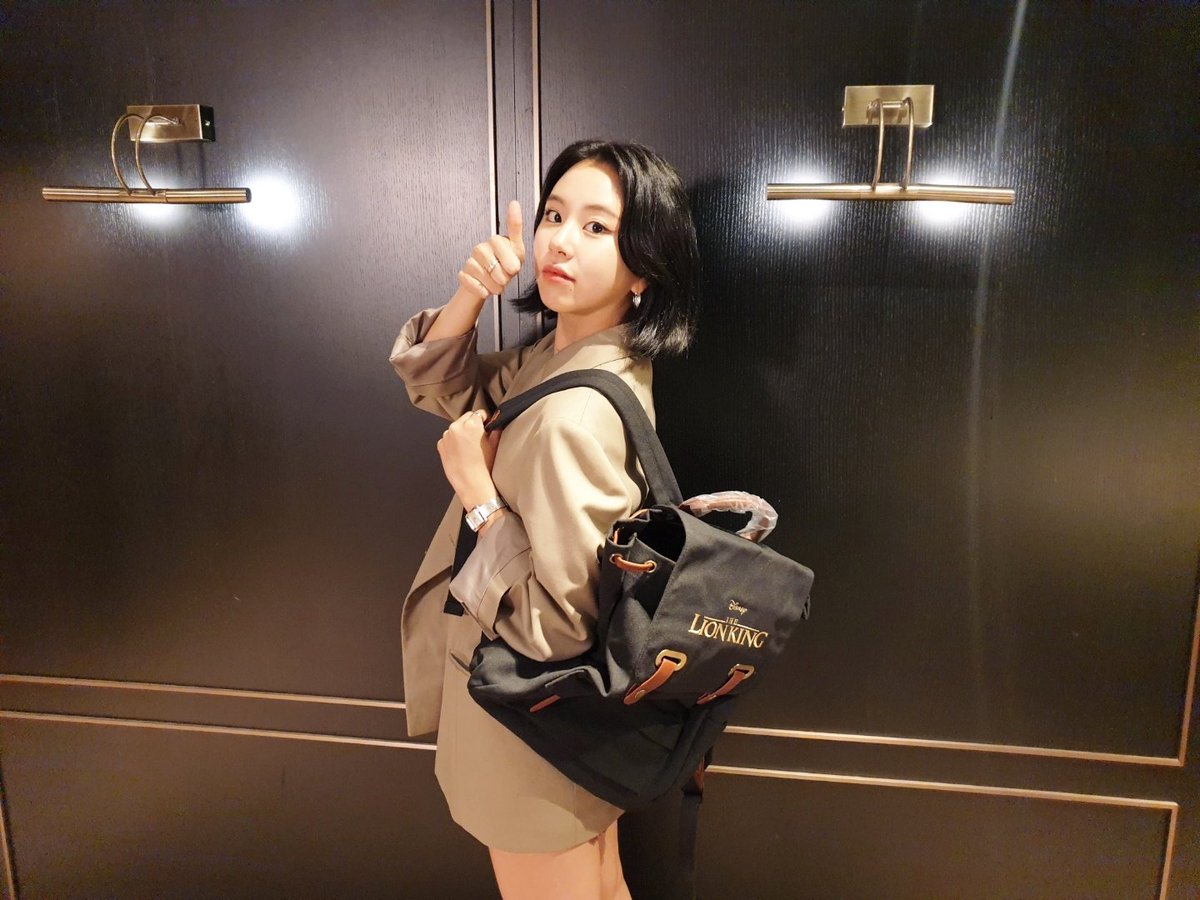 honeychaeng's tweet image. 먼데 기여운데