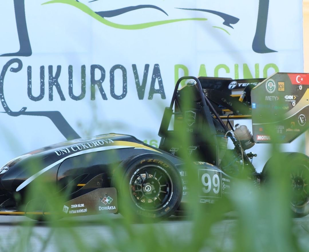 themakinatv's tweet photo. basın-medya sponsoru olduğumuz @CukurovaRacing takımı CR-A3 aracının lansmanı’nı geçtiğimiz günlerde yaptı.. #TheMakina #ÇukurovaRacing #CRA3 #FormulaSAE https://t.co/qLuRkYynZG