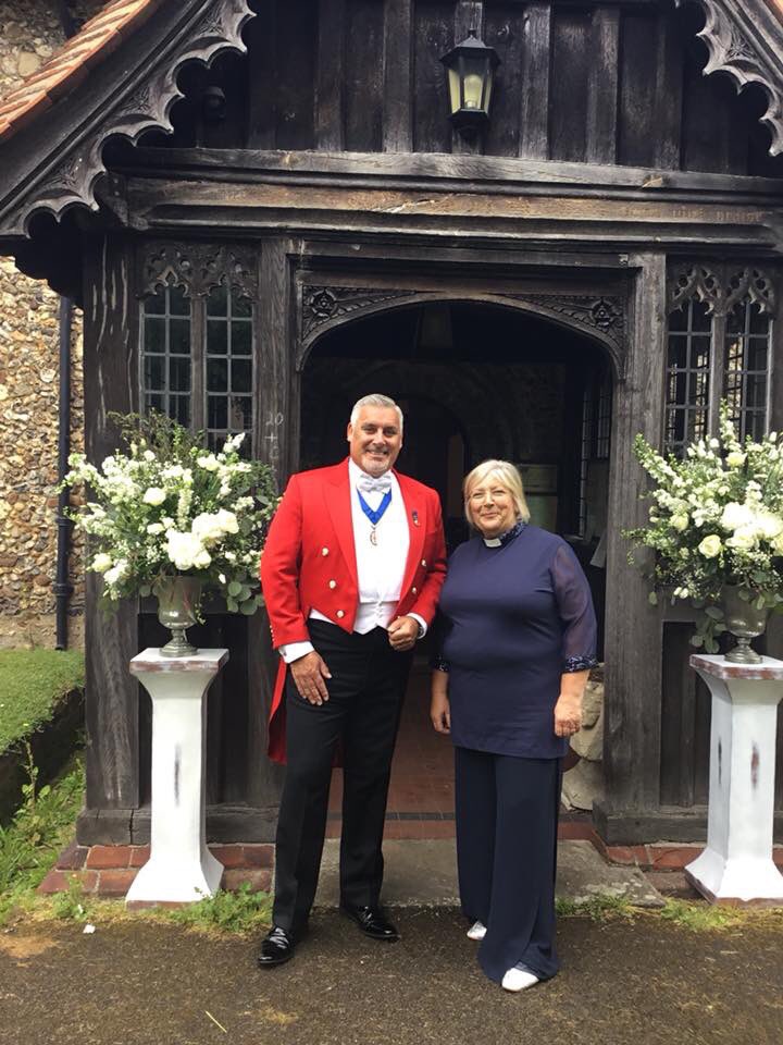 collared_'s tweet photo. No matter where you are or who you’re talking to today we have the perfect clergy top, tunic or dress #clothesmatter #rev #clergywear #talkingclothes https://t.co/ZVv2IbOt4e