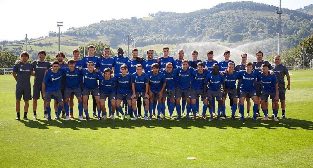 Mi segundo día de pretemporada con el #Sanse <a href="/RealSociedad/">Real Sociedad Fútbol</a> a dejarlo todo esta temporada ⚽⚽🧤🧤🕷🕷🇪🇨🇪🇨 #PasoaPaso 😉🙏🙏