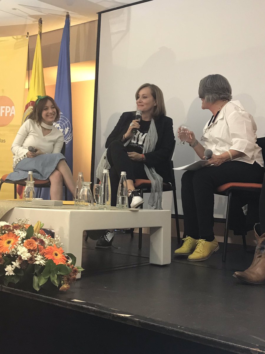 UNFPAColombia's tweet photo. “Yo misma me castigué por ser homosexual, yo misma me exilié. Me duele no haber tenido un hijo, todavía tenemos muchas barreras, ahora al ver a mis sobrinas y primas, reconozco que son mucho más libres.”🏳️🌈 .@alejaoficial
#YoMeSumoDMP #DMP https://t.co/zQHyrjqZeQ