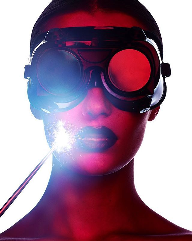 rmkphotography's tweet photo. Sculpting

#ryanmichaelkelly #rmkbeauty #welding #facetreatment #facetreatments #beauty #facialrejuvenation #facialreconstruction #beautyconcepts #beautyeditorial https://t.co/X5i1JgKjAe