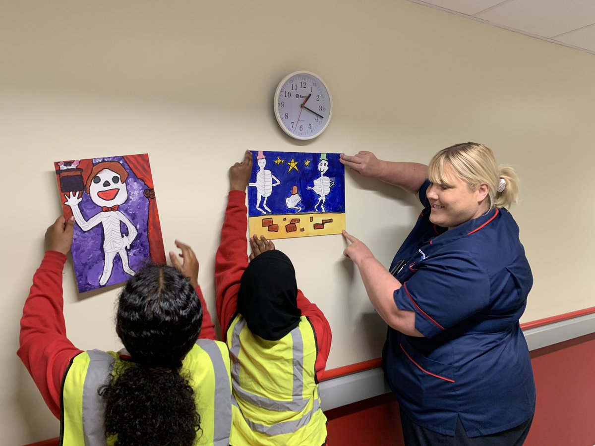RMCH_OPD's tweet photo. We were so excited to have a visit from @ClaremontTweets today, with some amazing artwork that pupils had made to put up in our orthopaedic clinic. Have you ever seen a skeleton play a saxophone before?? @RMCHosp #skeleton #bones #outpatients https://t.co/ZqYDL48xps