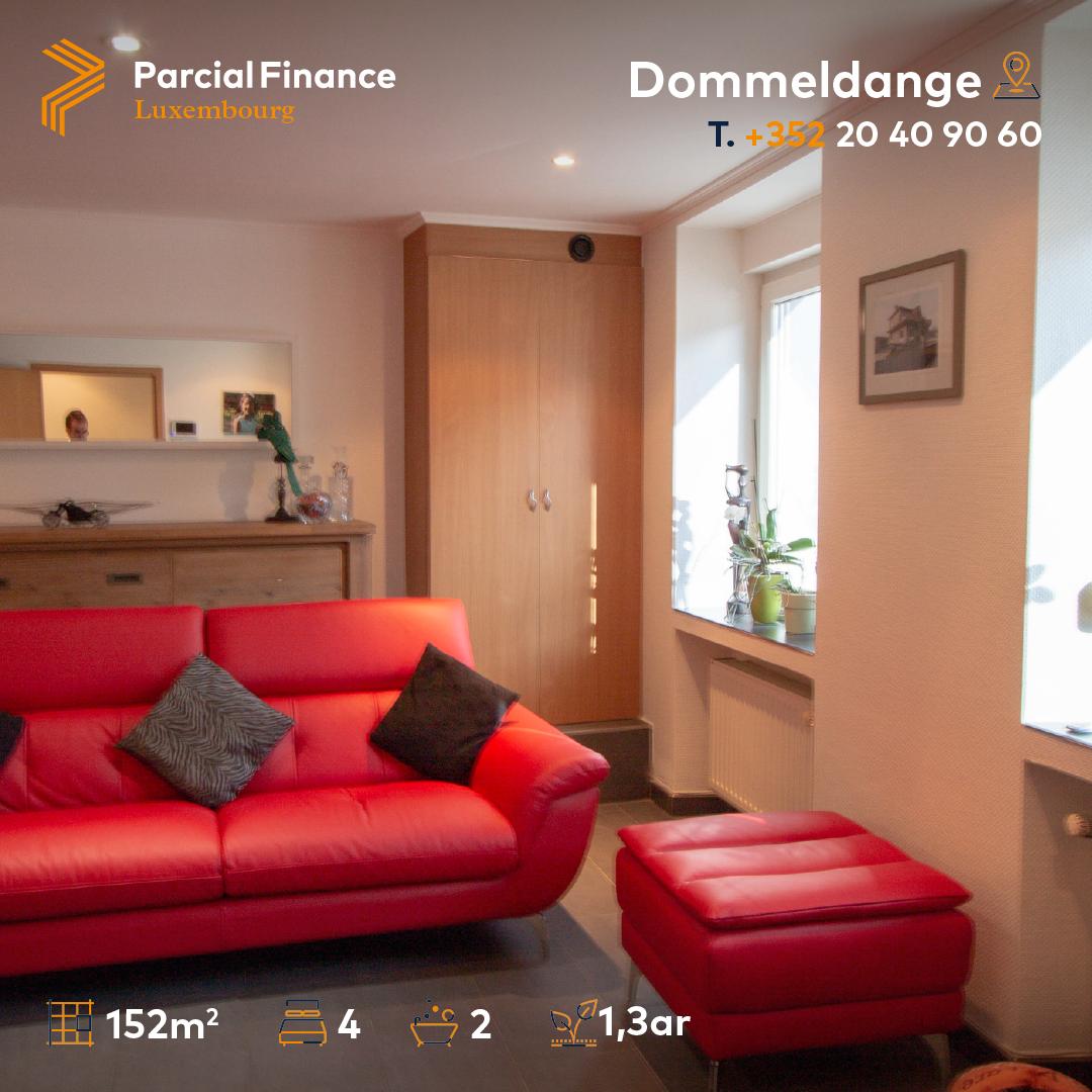 ParcialfinanceL's tweet photo. ParcialFinance vous propose en exclusivité 
Une très belle maison Mitoyenne rénové située à Dommeldange -Eich de +/-152m2 en surface Habitable. https://t.co/GI4fMhpB6Y