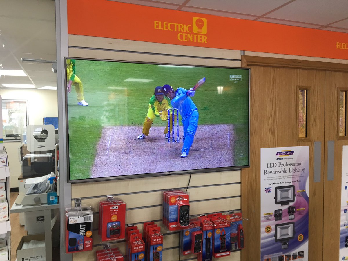 ECSydenham's tweet photo. Head down to our Sydenham branch to watch England sail through to the final to play against NZ on Sunday! Quality entertainment whilst picking up quality product!! #Electricians #Cricket 🏏 https://t.co/LNAyRZEK3t