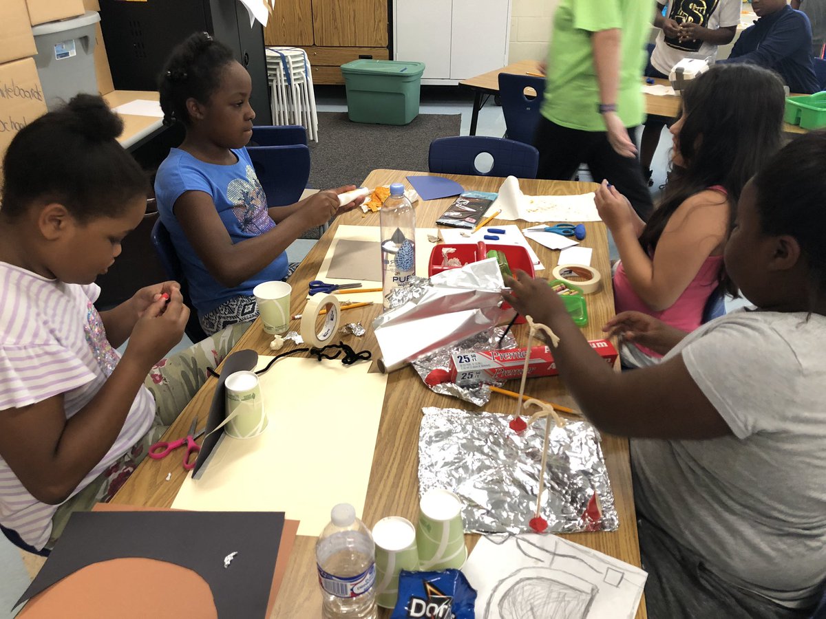 GeckosJE's tweet photo. @GreerElementary Summer learning 2019 SOS: Endangered Earth https://t.co/hVbaUZFltn