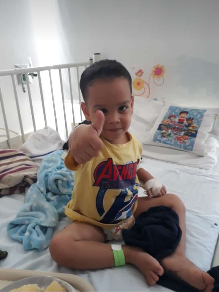 Jhableidy2's tweet photo. @BluRadioCo necesitamos denunciar a coomeva por no autorización de una microcirugía para la extracción de un tumor cerebral a un menor de 2 años que se encuentra hospitalizado desde el 29 de junio y es una emergencia por el gran tamaño del tumor.  Contactarme al 3126405206 https://t.co/ABxVIATYxD