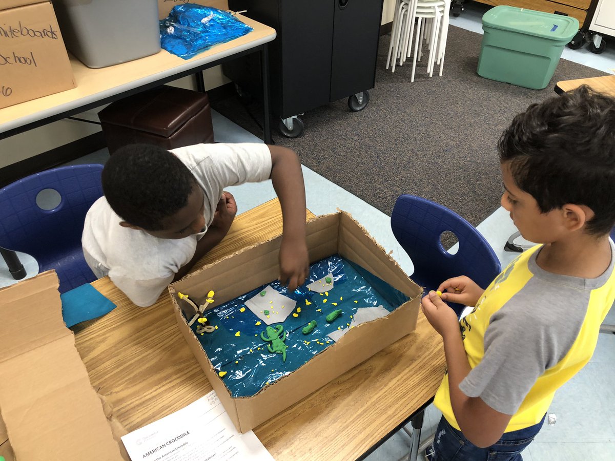 GeckosJE's tweet photo. Creating a habitat for an endangered animal #makers #cooperation https://t.co/0GupazOUVG