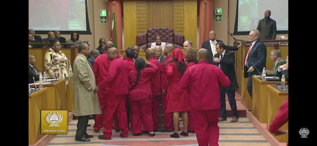 MikeLaw111's tweet photo. @richardcalland @AndiMakinana Unconscionable. Consequences must follow. #StandWithPravin #StandforSA https://t.co/xy6gTer5Qr