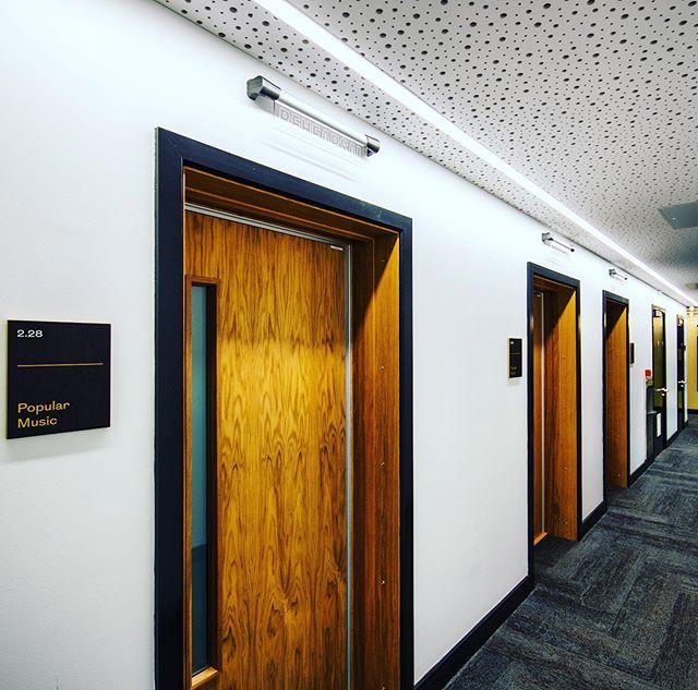 TheStudioPeople's tweet photo. New rehearsal pods @ #LeedsArtsUniverity #customAcousticDoors #Music #Studios https://t.co/donaXcaUf5 https://t.co/xR2zi9wX1w
