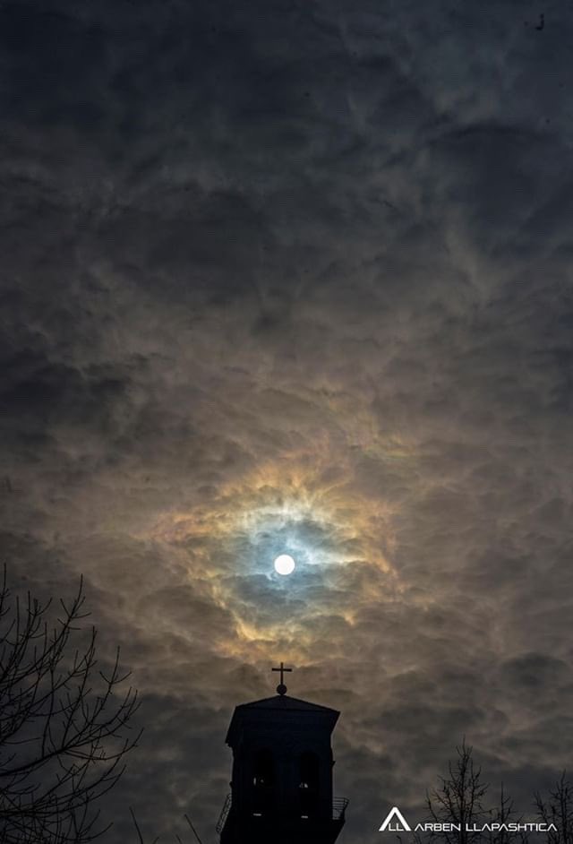 ZanaZRudi's tweet photo. ¿Sabías que en Pristina, #Kosovo, se encuentra la Catedral de la Santa Teresa de Calcuta, y está dedicada a la Santa Teresa cuyos orígenes son Albaneses? Visitada por delegaciones de #Panamá, la region y el mundo 
#ConoceKosovo #GetToKnowKosovo #respetointerreligioso https://t.co/MCw8auy4aK