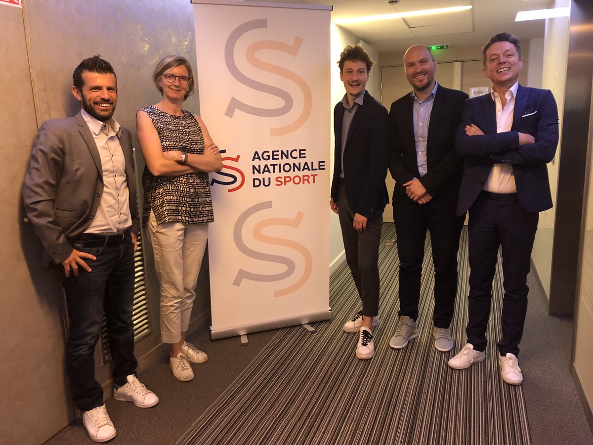 SportandCitizen's tweet photo. L'@ANESTAPS &amp; @SportandCitizen ont rencontré l'@Agence_du_Sport pour acter 1 projet novateur d'envergure: un #Educathon avec ➕de 100 jeunes sur l'avenir du sport en France ! 13/09 ✍️
C'est avec l'intégralité des #acteurs du #sport que ns allons donner la parole à la jeunesse🗣️! https://t.co/FGhQDZKxpD