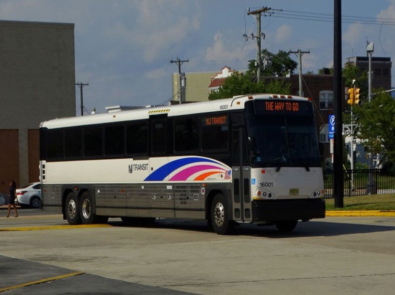 NJTRANSIT's tweet photo. NJ Transit is adding more than 265 buses to our fleet next year. More buses, more drivers equals more available seats and more reliable service. #Improve #Riderfirst #NJTRANSIT https://t.co/zhEZOq2Klq