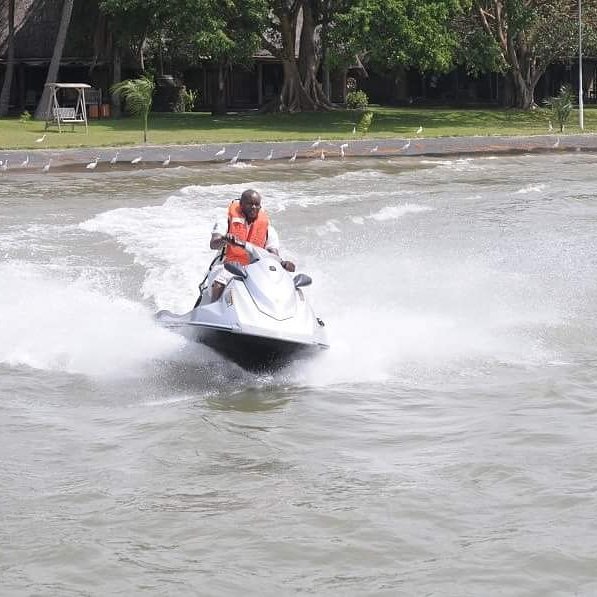 RusingaLodgeKE's tweet photo. It's never too early to start planning for the holiday.  If you're looking for an exciting plan for your holiday then come over to Rusinga Island Lodge and enjoy jet skiing. Inbox us for rates. 
#RusingaIslandLodge #Lakeside #Tembeakenya #magicalKenya #Holiday https://t.co/SFc8SyJ9Ru