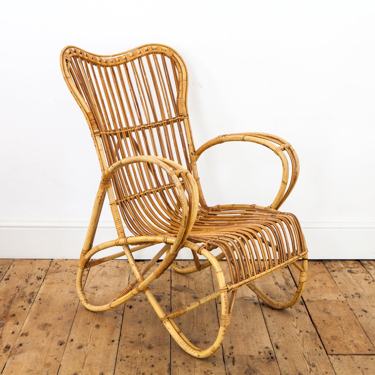 workshopstudi0's tweet photo. Some of our favourite new listings: An #Interflex #roomdivider, Dirk van Sliedregt #rattan #lounge #chair, #victorian Farmhouse Bench and #decoupage side #table.... #design #vintage #furniture #interiordesign #vintagedecor https://t.co/N2bEbqYYmz