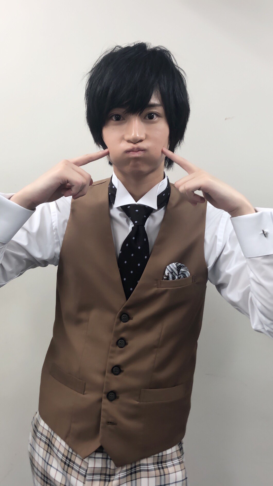 荒牧慶彦さん 荒牧慶彦、CUT4月号に登場！「二刀流」で戦う根底にある舞台愛を